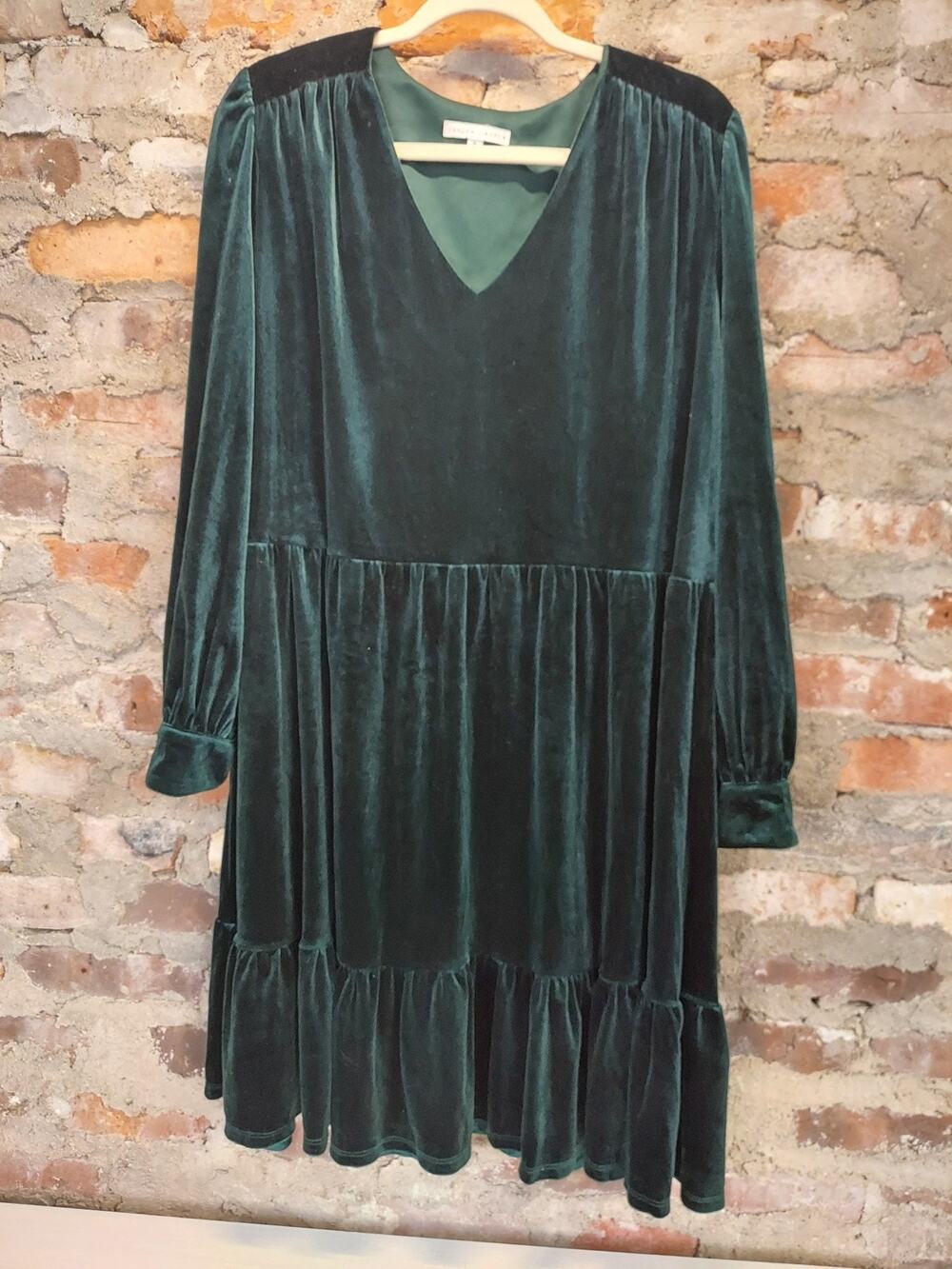 SANDRA DARREN Womens XL Emerald Green Velvet Long Sleeve Tiered Ruffle Dress